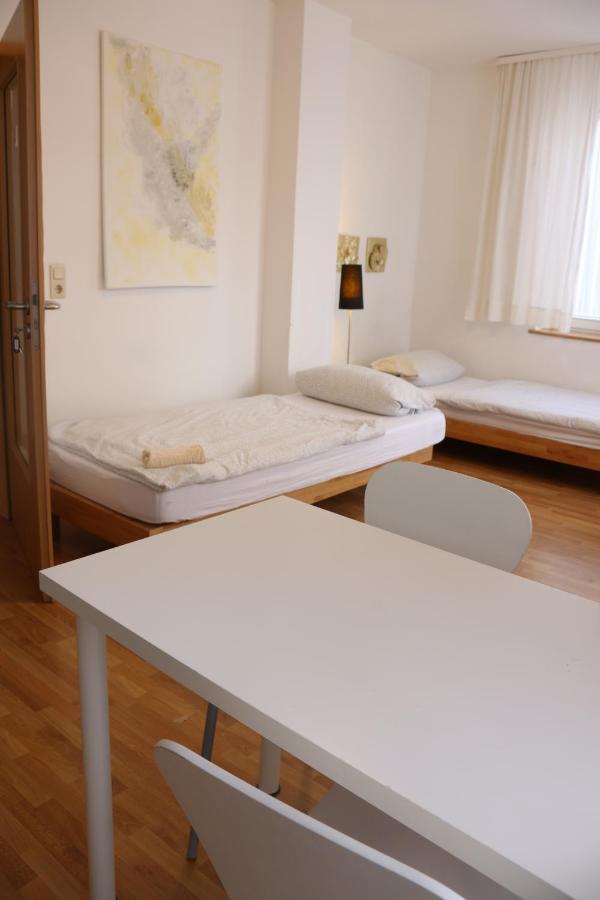 Studio-apartments & Moeblierte Fuer Monteure Zentral In Apartment Muelheim an der Ruhr